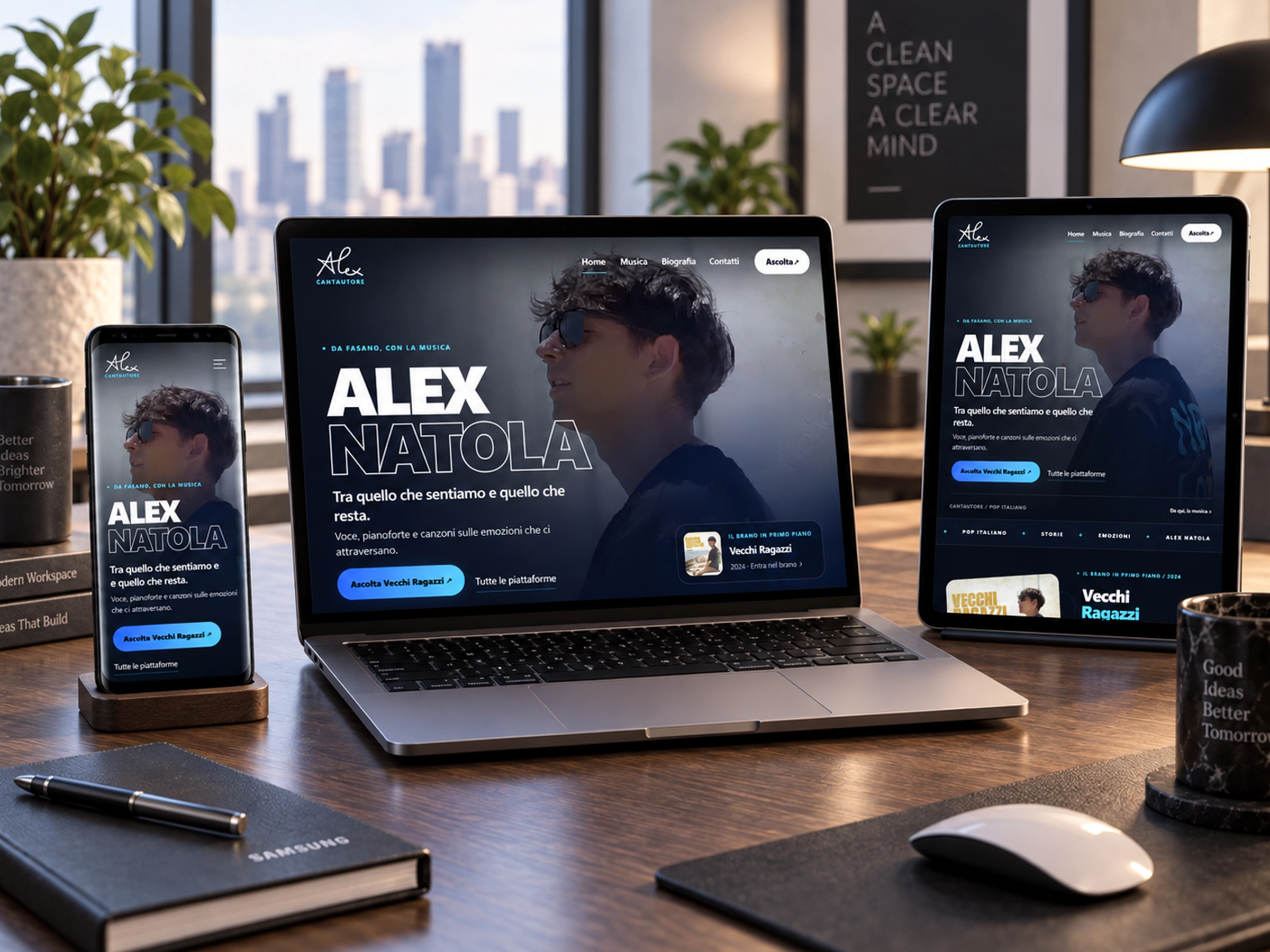 Versione responsive del sito di Alex Natola su smartphone.